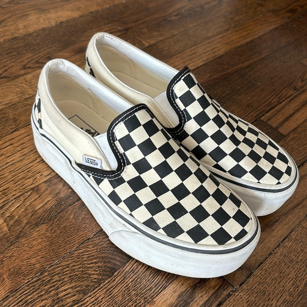 Platform checkered Vans